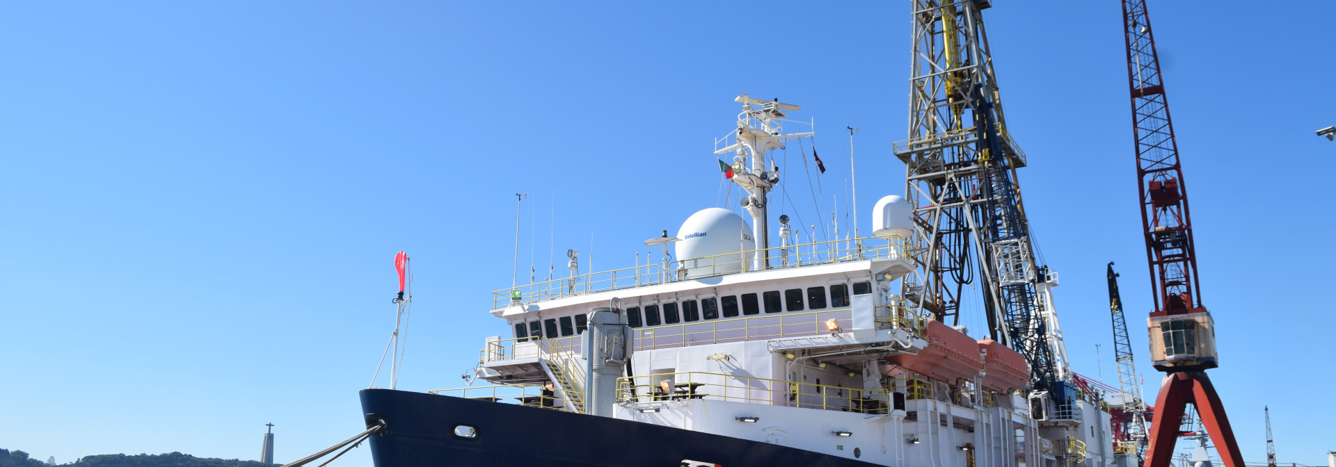 navio