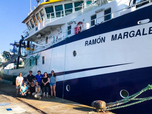 Generic representation of CCMAR on board of Iberian scientific campaign on acidification of marine organisms