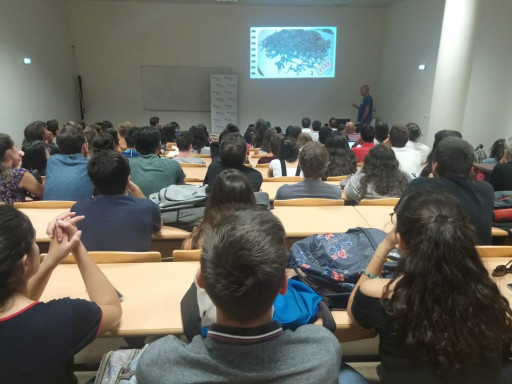 Generic representation of Full room at the first seminar 2019-2020!