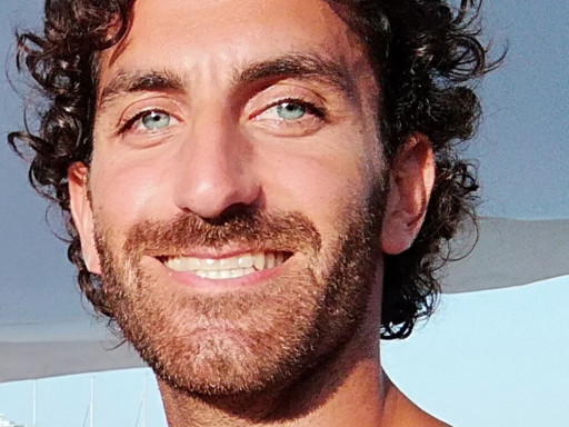 Generic representation of New on Board: Luca Antoni