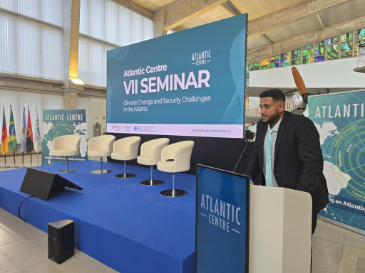 Caio a apresentar